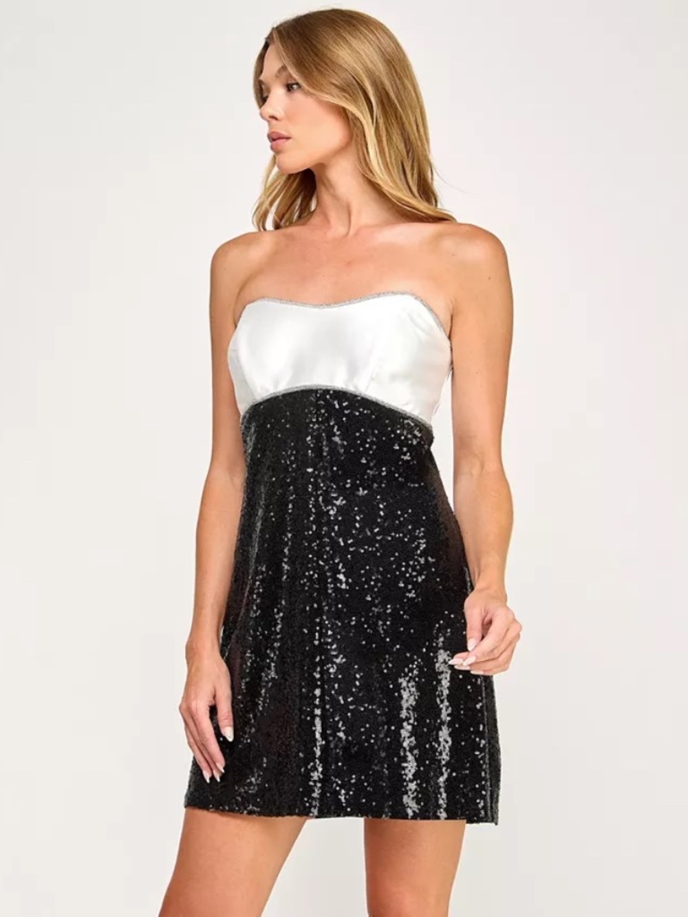 SENI&CADE dress - Picture 3 of 3